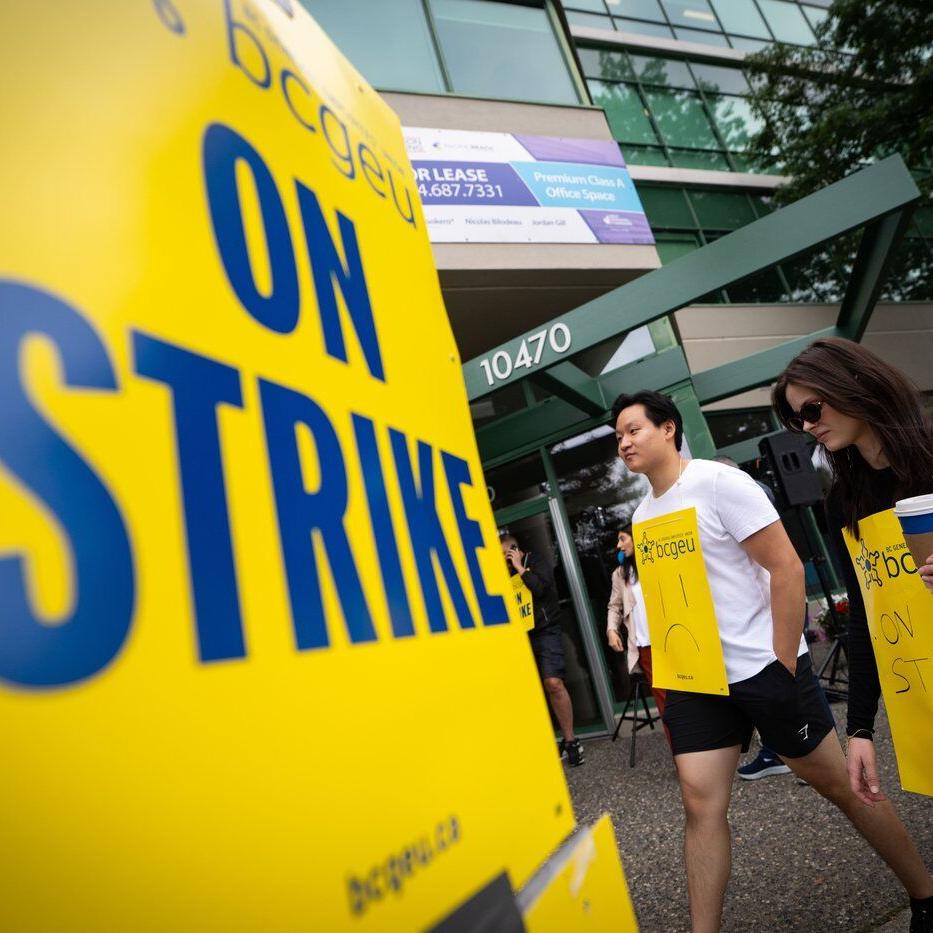 Talks to resume between B.C. government and its public service union